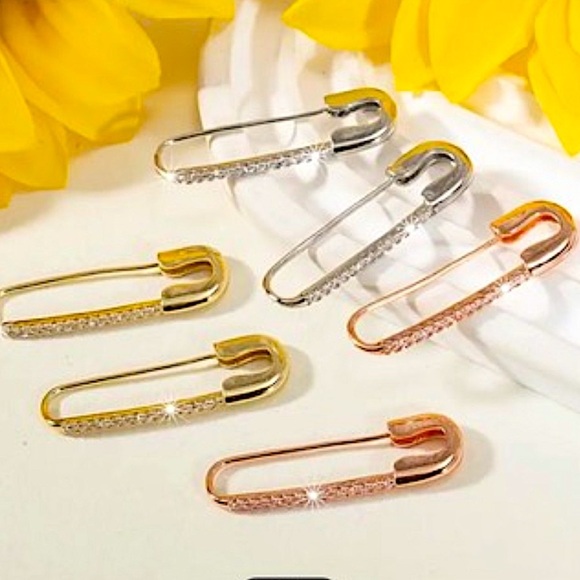 Rose Gold Plated Zircon Safety Pin Earrings, Minimalist, Punk, Gift For Teena… - Picture 5 of 6